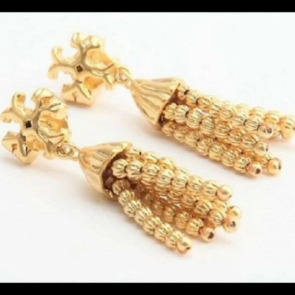 🔥🔥Tory Burch Authentic Earrings At Awesome Prices To Buy Now & Save